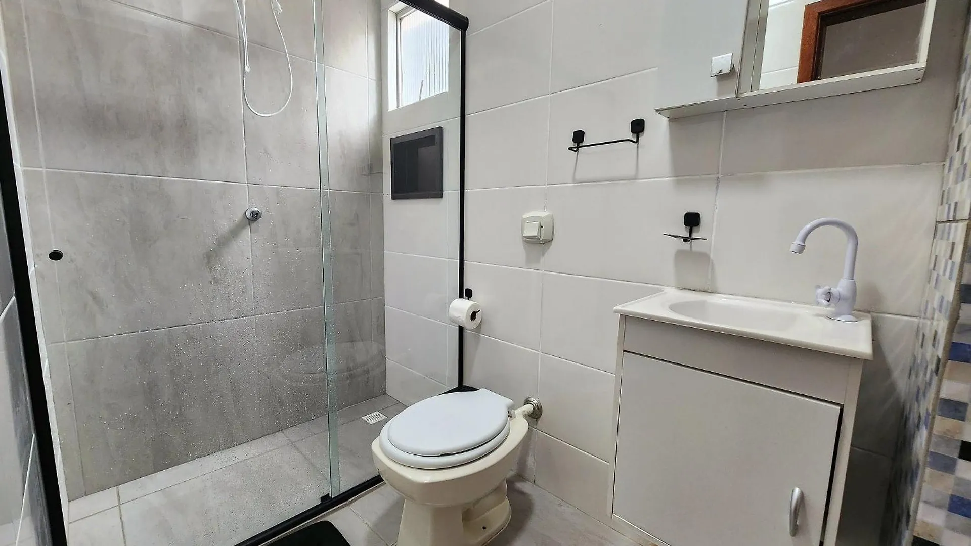 Loft Na Av. Meia Praia, ايتابيما البرازيل