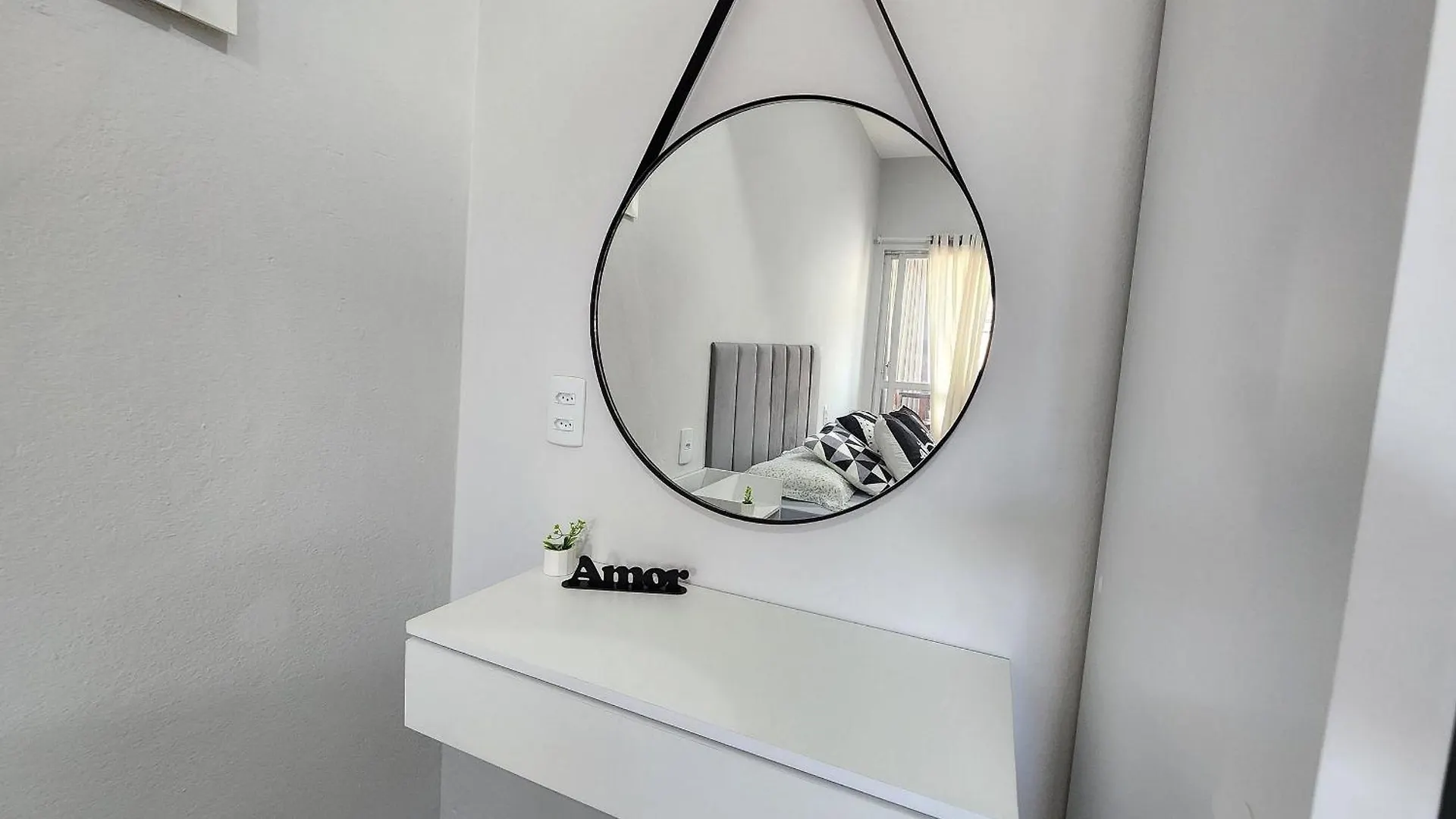 شقة Loft Na Av. Meia Praia, ايتابيما