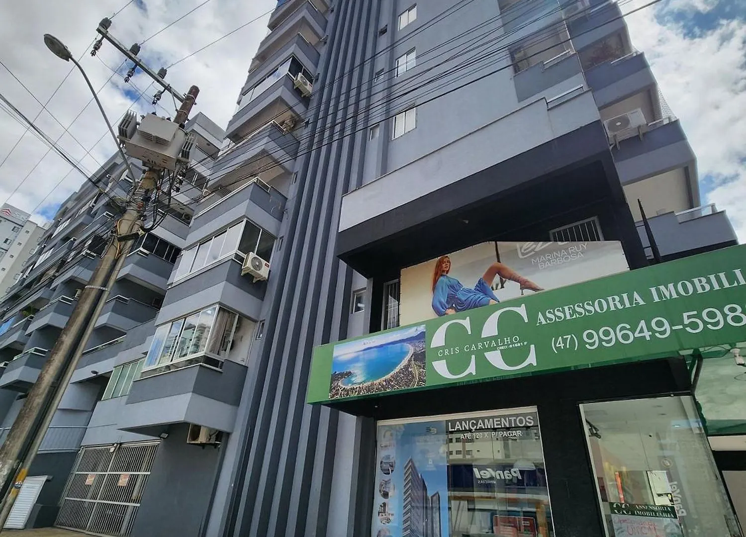 Loft Na Av. Meia Praia, 이타페마 0*,