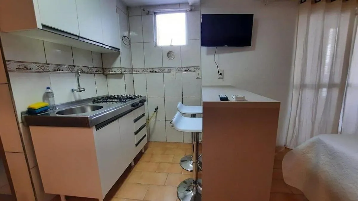 Loft Na Av. Meia Praia, 이타페마 0*,  브라질