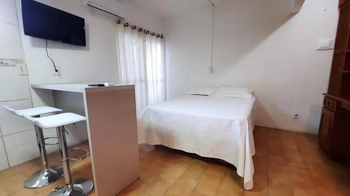 Loft Na Av. Meia Praia, 이타페마